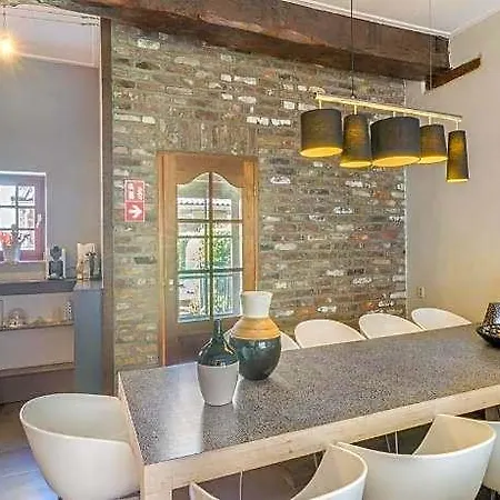 Hotel Modern Comfort In A Spot